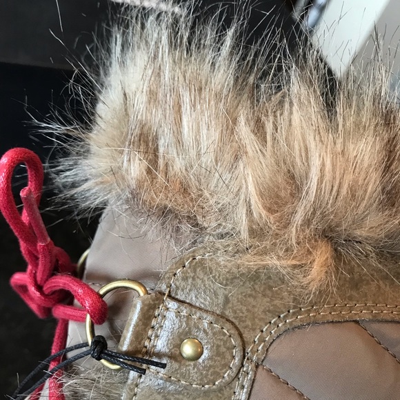 New Sorel Tofino II Boot, Khaki Waterproof Winter Boots, Gold Faux Fur Glam Boot - Picture 12 of 16